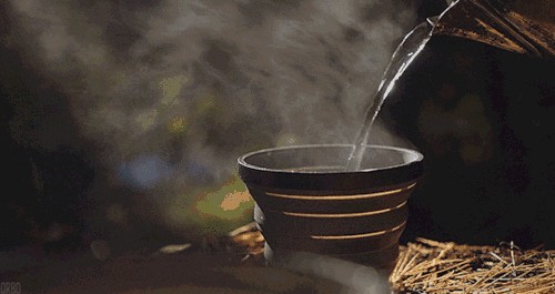 閑看落花靜聽雨，新華1949里的現(xiàn)代詩(shī)意小筑